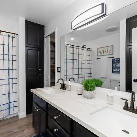 Auburn Retreat W/ Mountian Views Apartment Exterior photo
