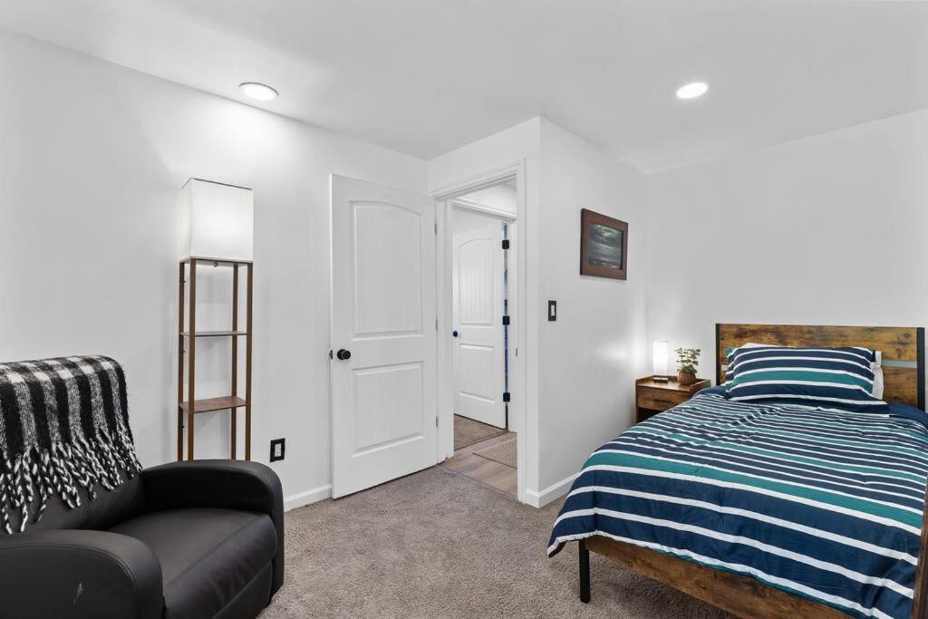 Retreat W/ Mountian Views Apartment Auburn
