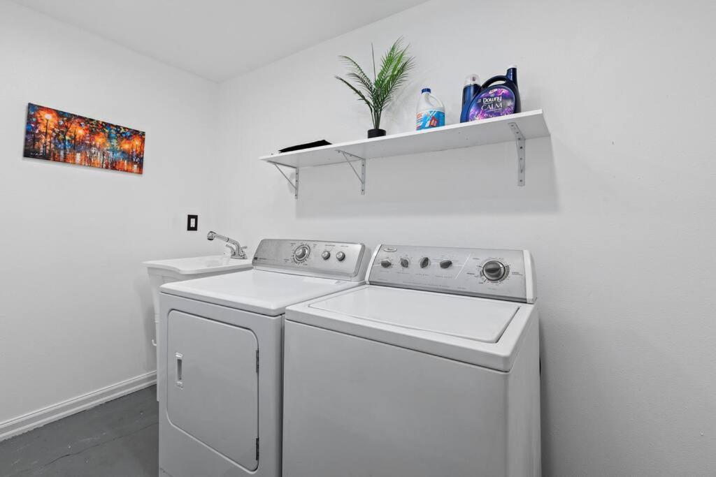 Retreat W/ Mountian Views Apartment *