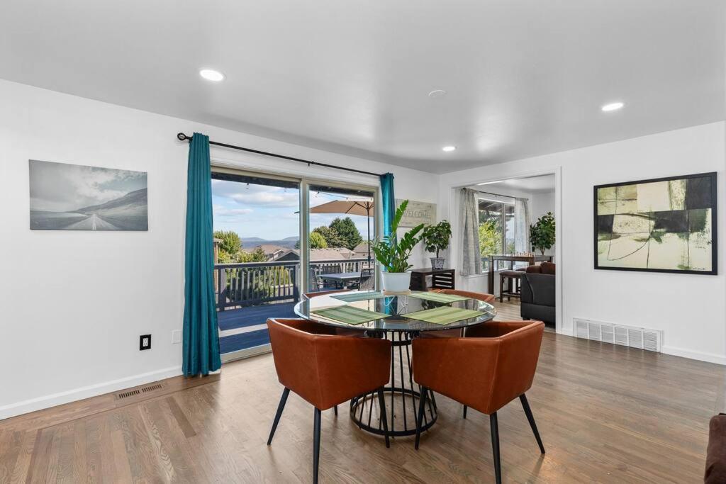 Retreat W/ Mountian Views Apartment Auburn